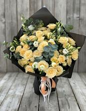 Букет цветов из:  Розы и Лизиантусы в Солнечном Хабаровского края