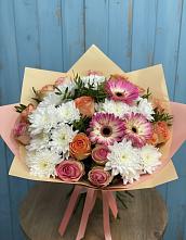 Букет цветов из:  Розы, Герберы и Хризантемы в Солнечном Хабаровского края