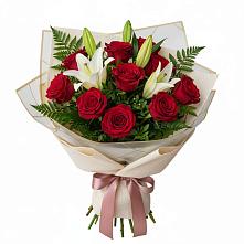 Букет цветов из:  Лилии и Розы в Солнечном Хабаровского края