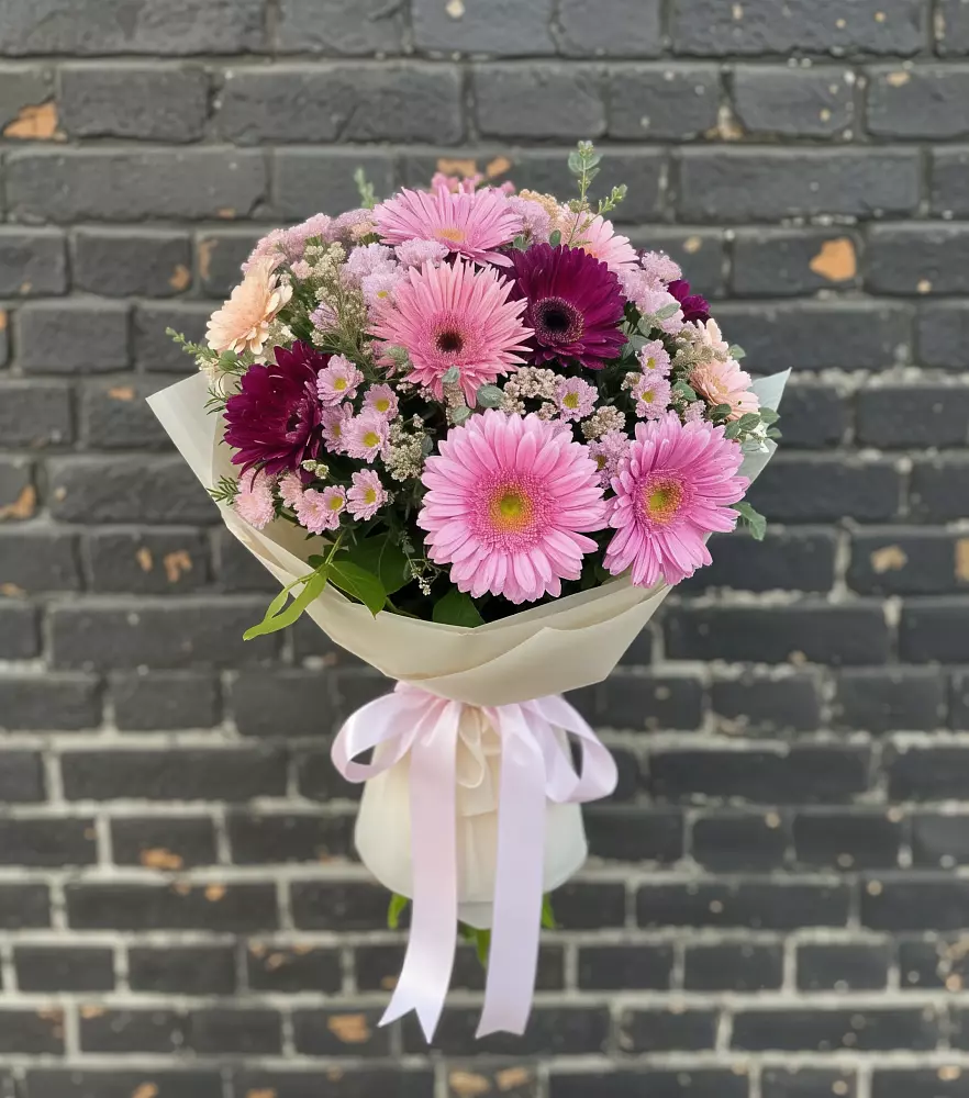 Букет цветов из: Герберы и Хризантемы в Солнечном Хабаровского края