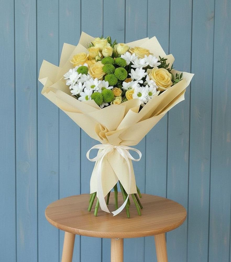 Букет цветов из: Хризантемы и Розы в Солнечном Хабаровского края