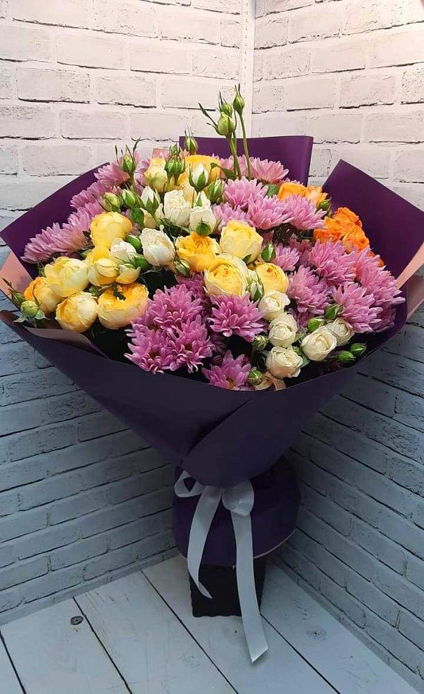 Букет цветов из: Хризантемы и Розы в Солнечном Хабаровского края