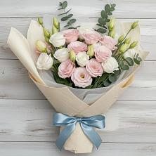 Букет цветов из:  Лизиантусы в Солнечном Хабаровского края