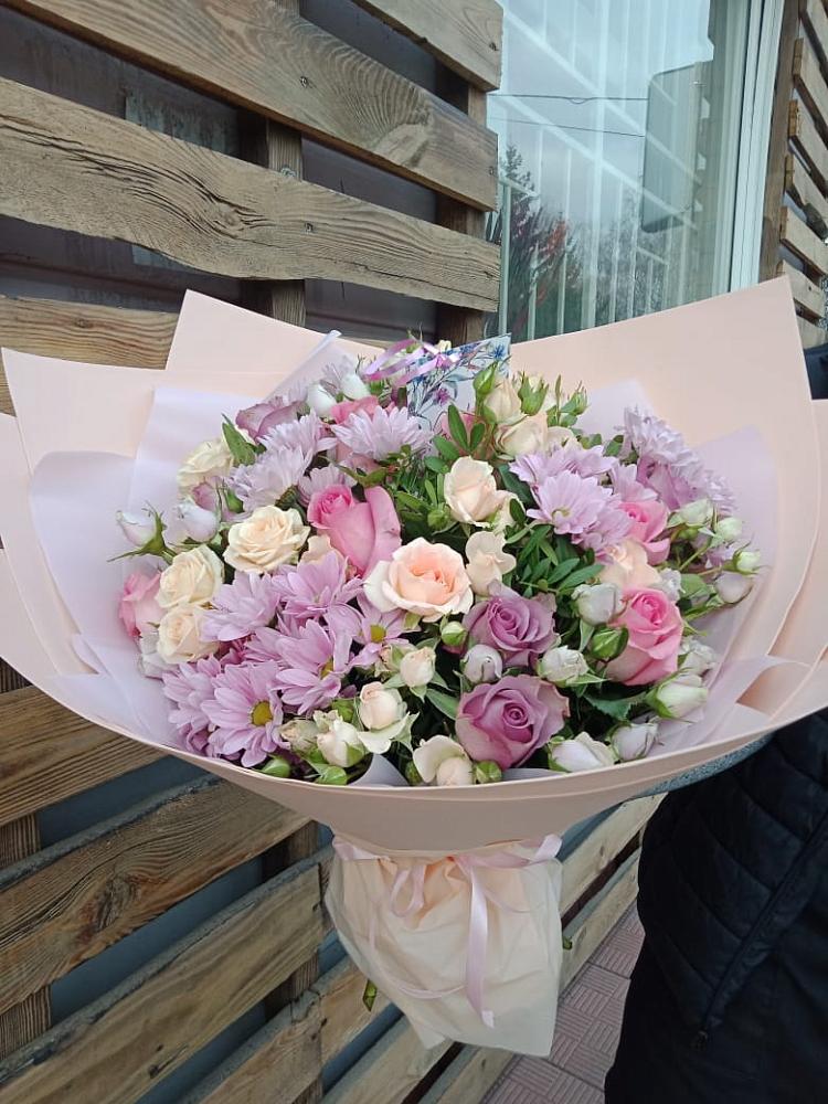 Букет цветов из: Розы и Хризантемы в Солнечном Хабаровского края