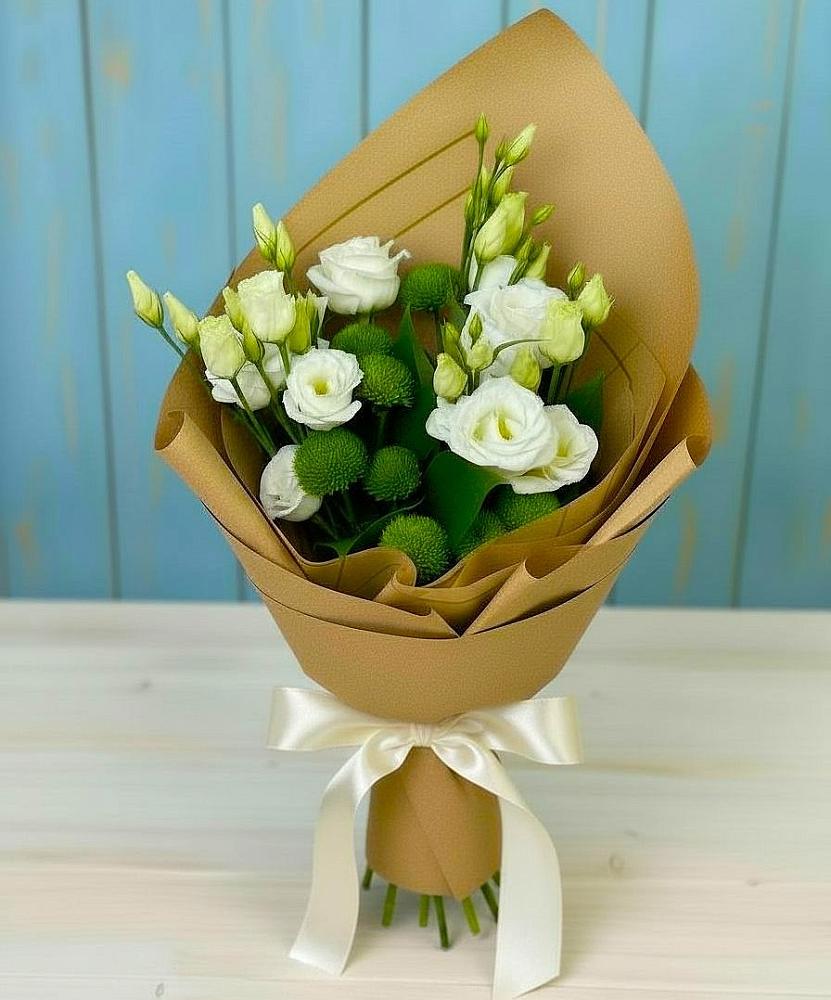 Букет цветов из: Хризантемы и Лизиантусы в Солнечном Хабаровского края