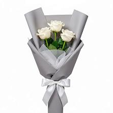 Букет 3 белые розы в Солнечном Хабаровского края
