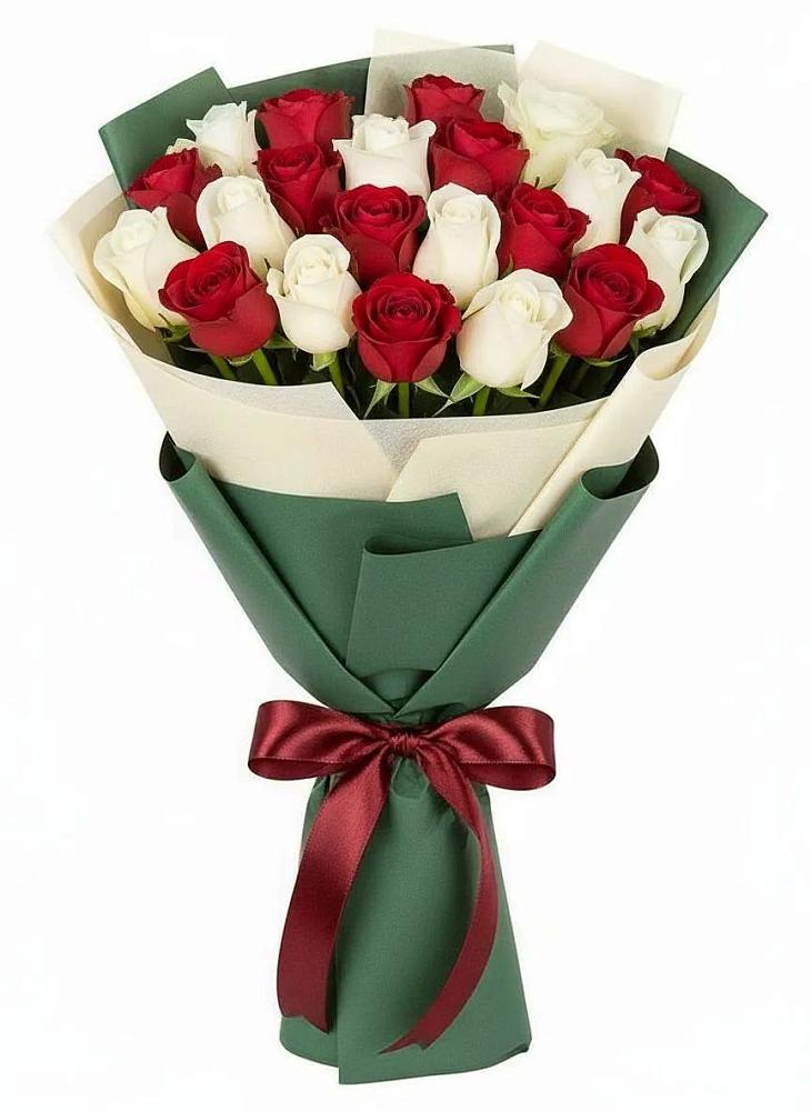 Букет Микс из красных и белых роз в Солнечном Хабаровского края
