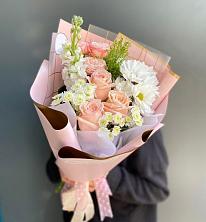 Букет цветов из:  Хризантемы и Розы в Солнечном Хабаровского края