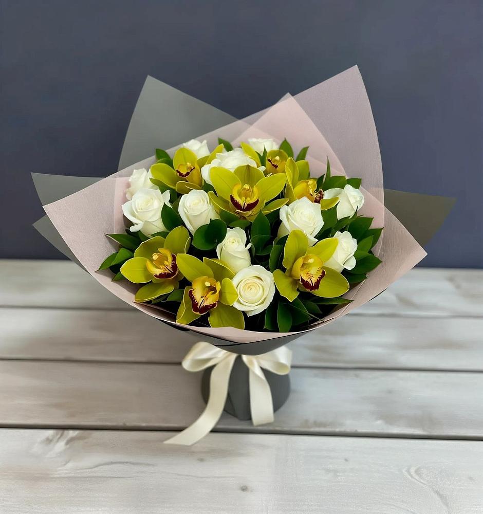 Букет цветов из: Орхидеи и Розы в Солнечном Хабаровского края