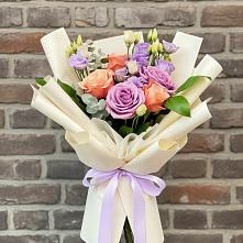 Букет цветов из:  Лизиантусы и Розы #REPLACE_PRED# Солнечном Хабаровского края