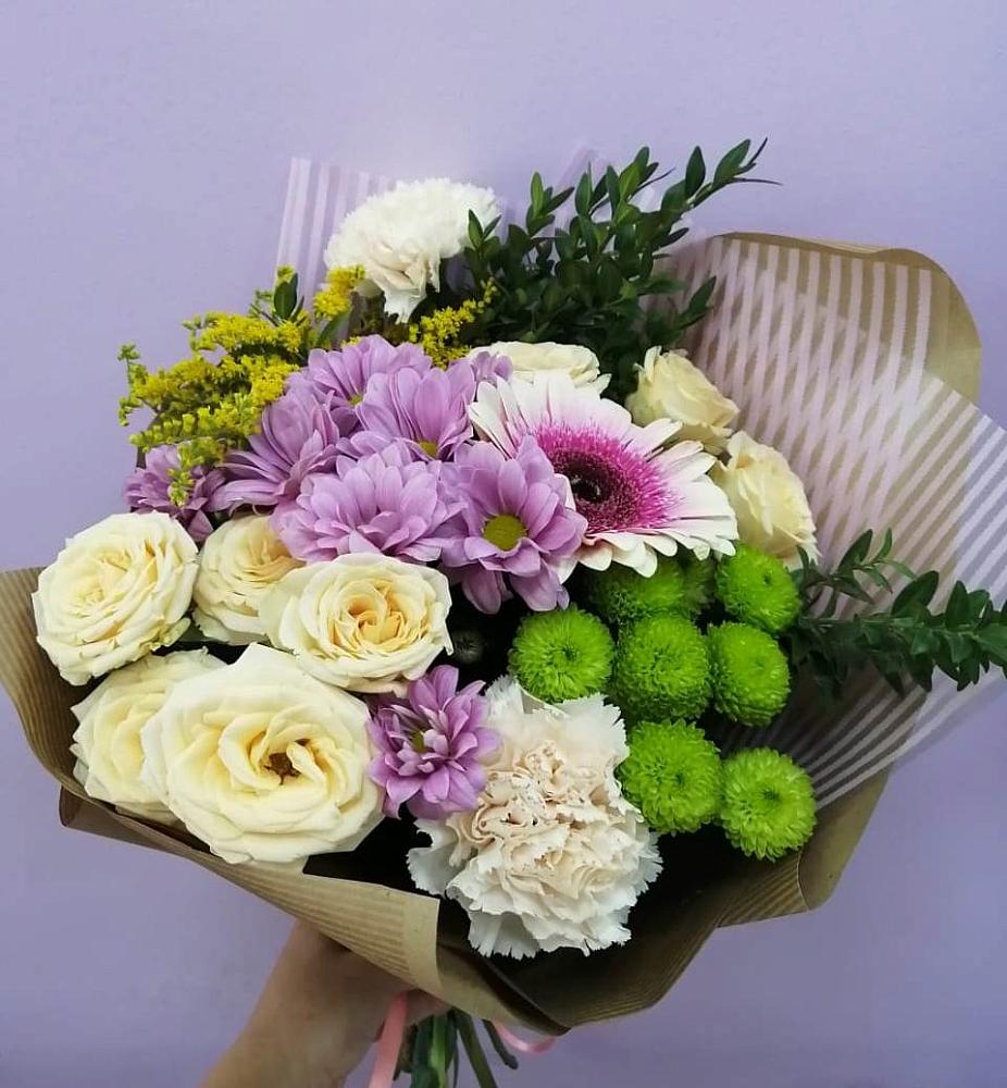 Букет цветов из: Хризантемы, Розы, Гвоздики и Герберы в Солнечном Хабаровского края