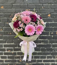Букет цветов из:  Герберы и Хризантемы #REPLACE_PRED# Солнечном Хабаровского края