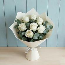 Букет Белые розы в Эвкалипте в Солнечном Хабаровского края