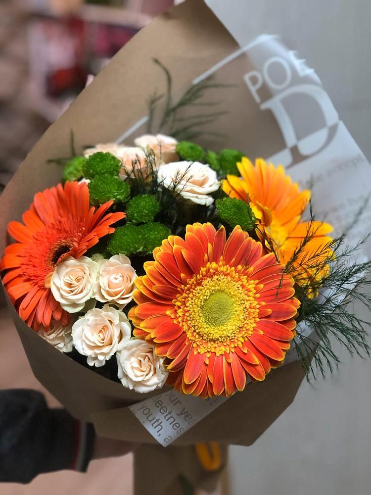 Букет цветов из: Герберы, Хризантемы и Розы в Солнечном Хабаровского края