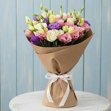 Букет цветов из:  Лизиантусы в Солнечном Хабаровского края