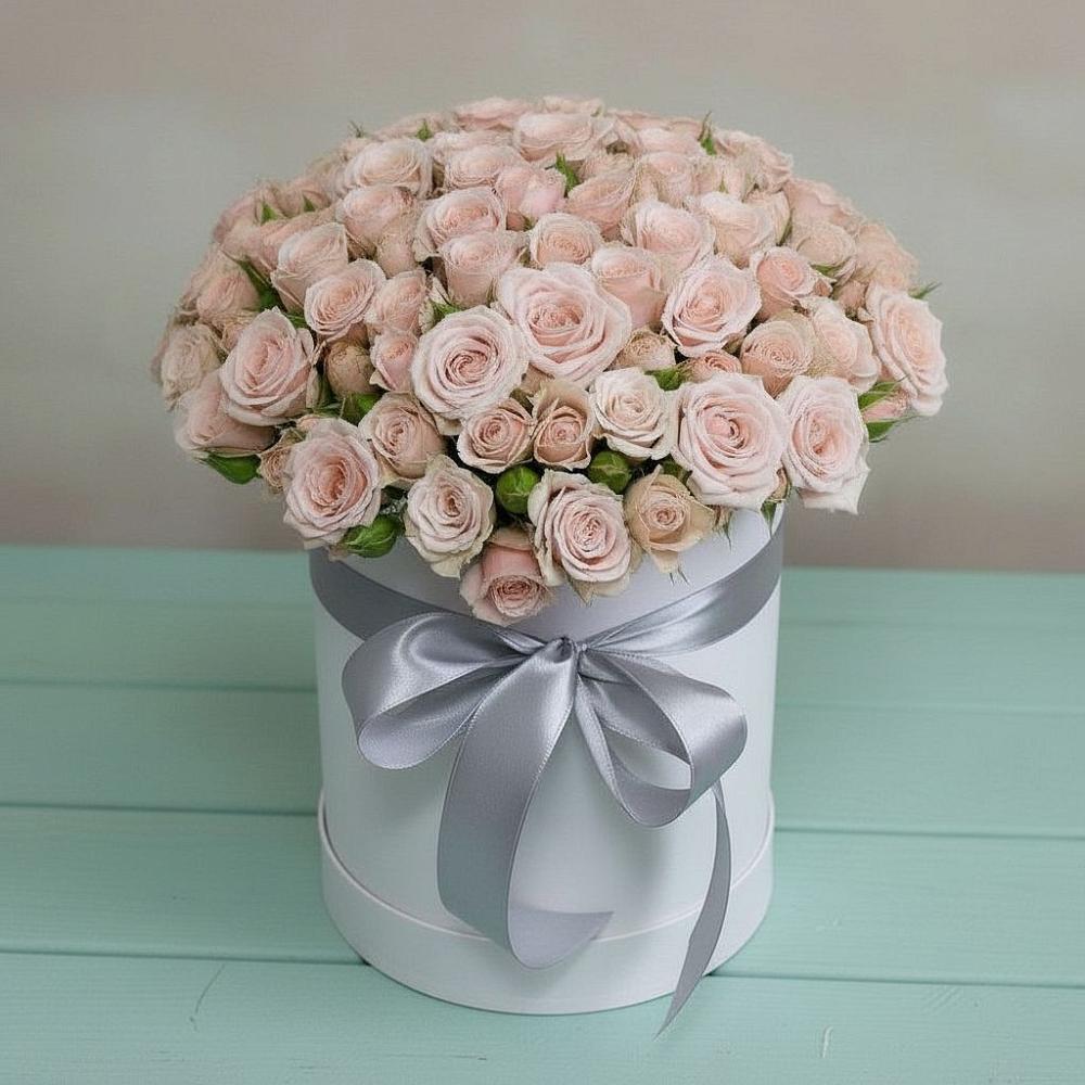 Цветочная композиция из Розы в шляпной коробке в Солнечном Хабаровского края